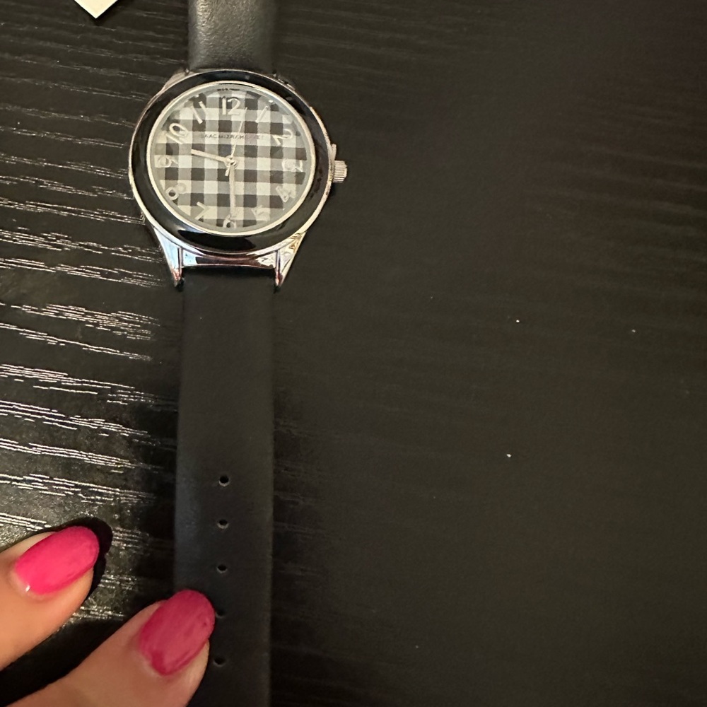 Isaac Mizrahi Black and Silver Patterned Smartwatch